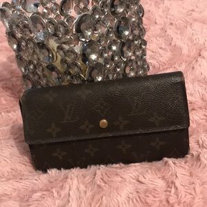 Long Authentic Louis Vuitton Wallet
